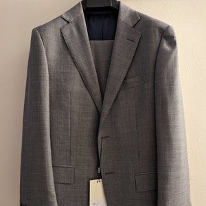Grey Suitsupply Suit  (Never Worn)